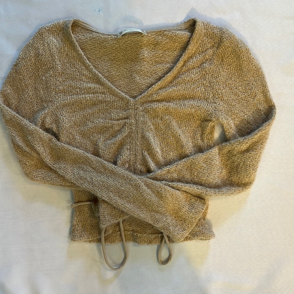 Altrd State size XS sweater.